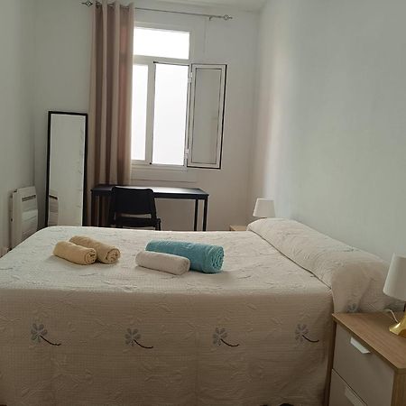 Piso Antiguo, Muebles Viejos, Muy Sencillo, Alquilado En Invierno A Estudiantes, Sin Ascensor, Cocina Antigua A Gas, Edificio Muy Antiguo Apartment A Coruna Bagian luar foto